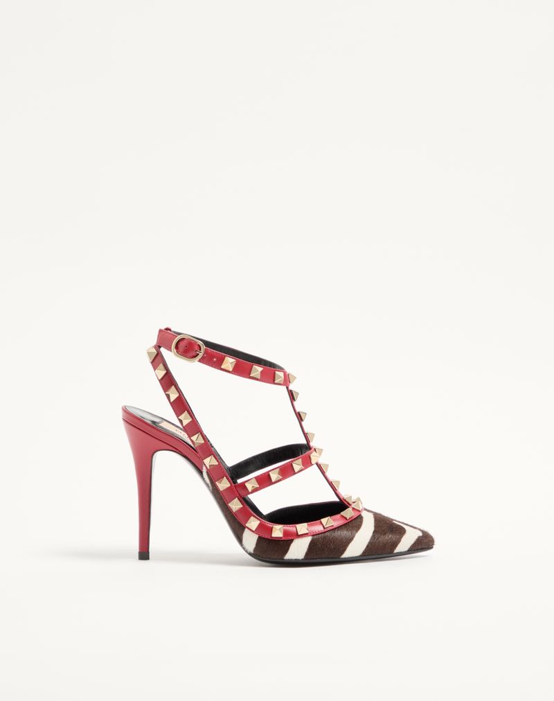 Rockstud pumps i 100 mm kalveskind med hesteskindseffekt