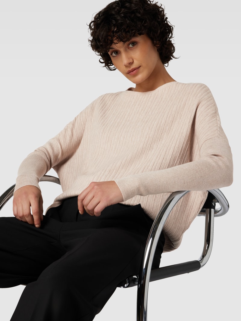 Strickpullover mit U-Boot-Ausschnitt in beige meliert
