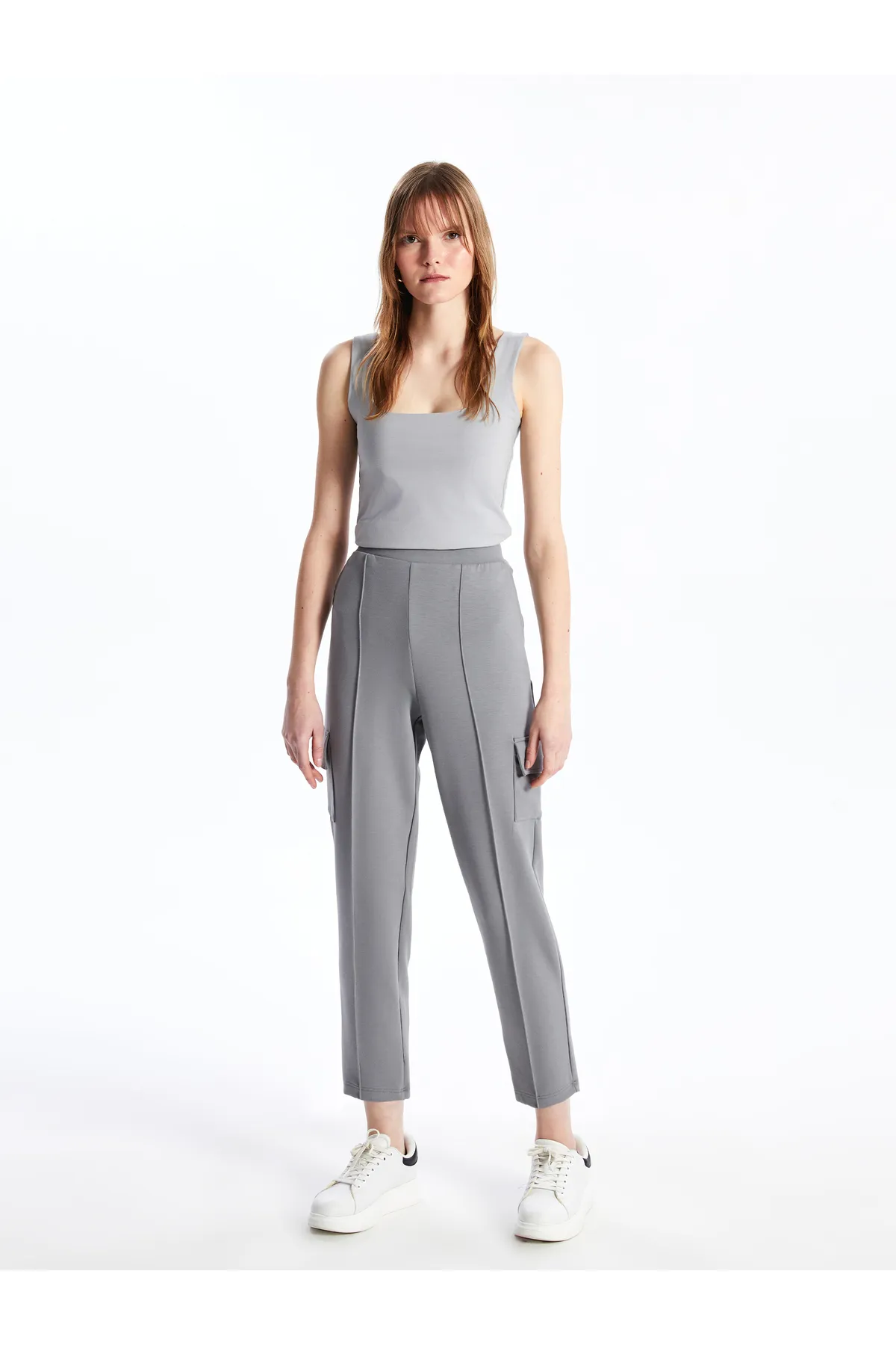 LC Waikiki  Gerade geschnittene Damen-Cargo-Jogginghose mit elastischem Bund
