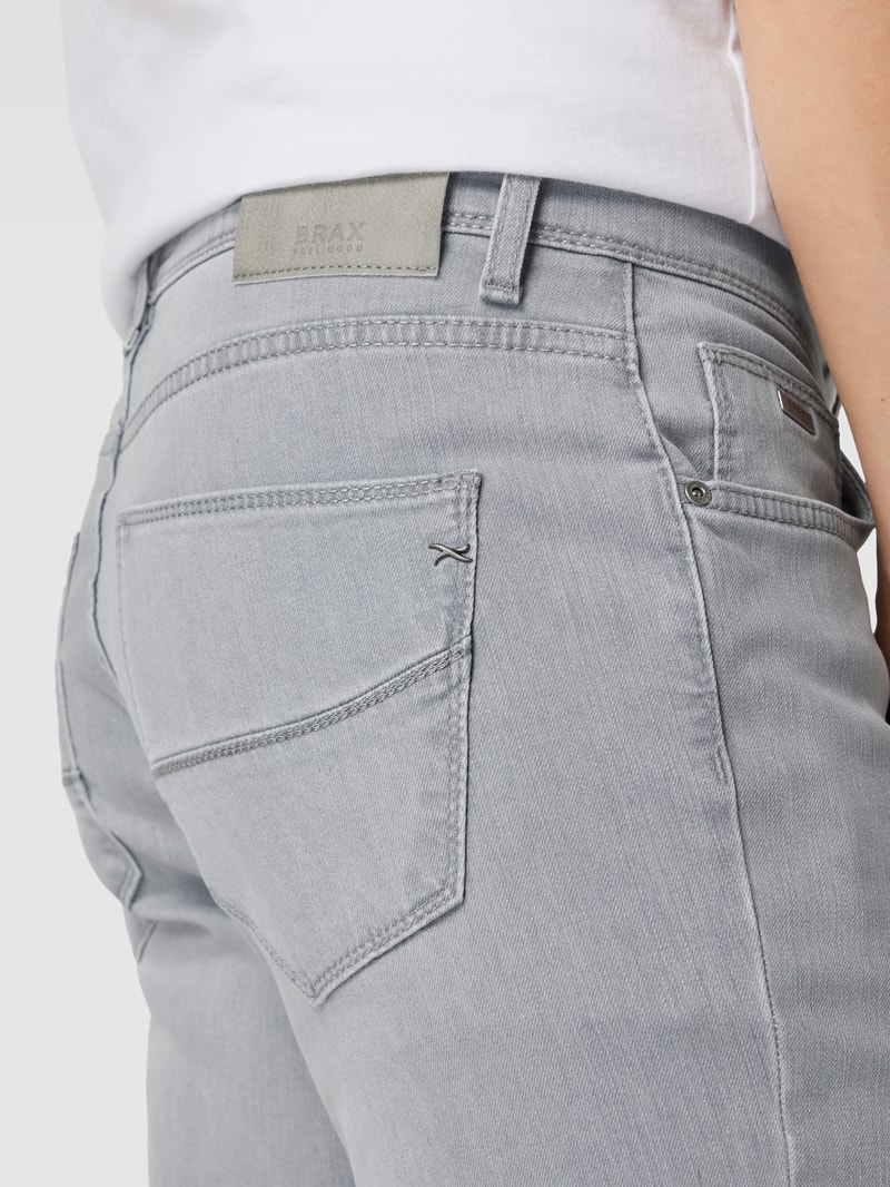Straight Fit Jeans mit Label-Patch Modell 'Cadiz' in hellgrau