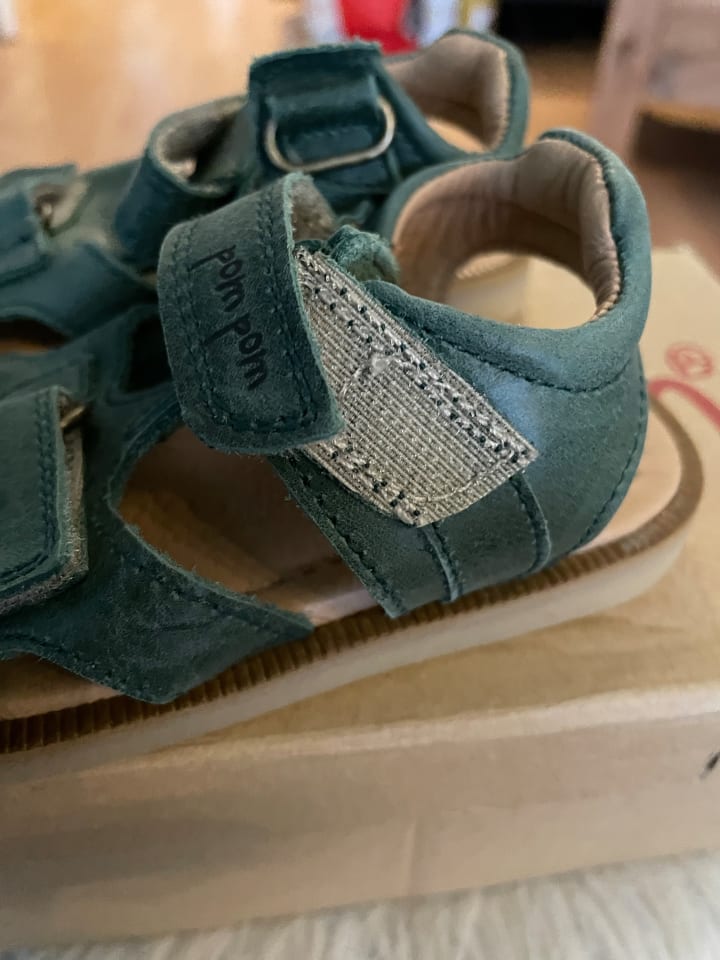 POM POM Leder-Sandalen in Grün günstig kaufen 25