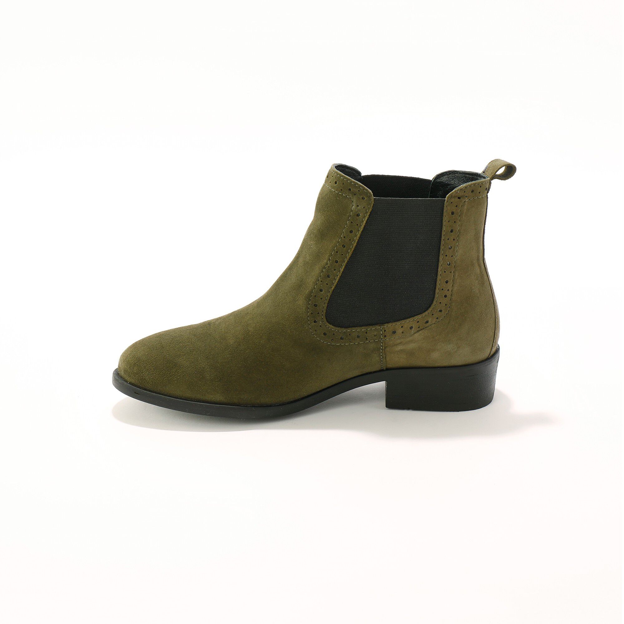 Boots élastiquées perforées Chelsea en croûte de cuir