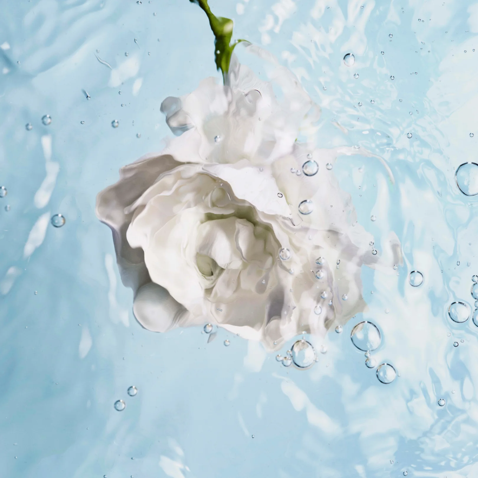 HYDRA BEAUTY MICRO SÉRUM - ATJAUNOJOŠS, APJOMĀJOŠS, MITRINOŠS SERUMS