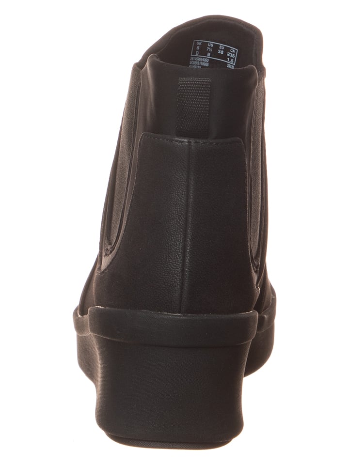 Clarks Boots 