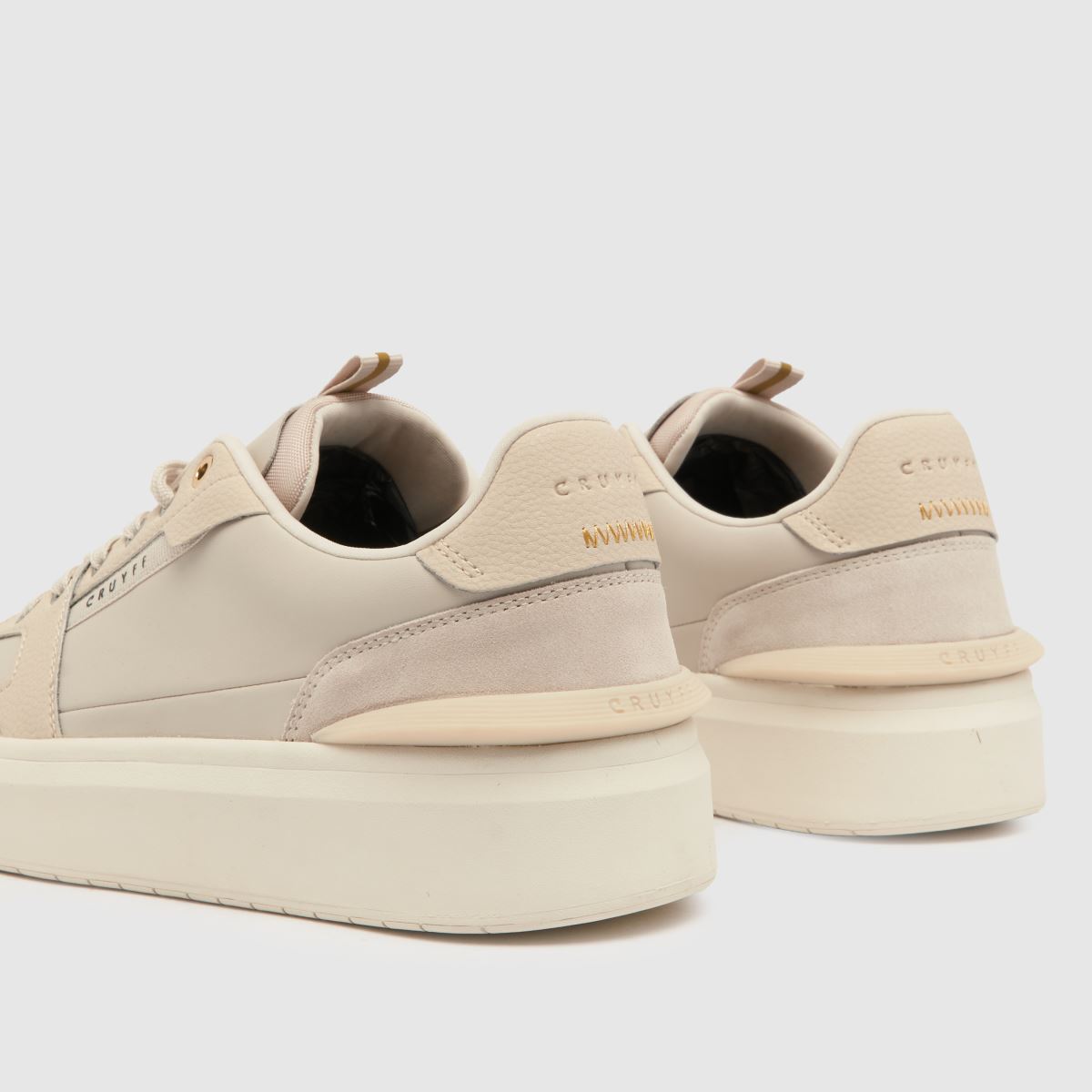 CRUYFF-godkända tennisskor i beige