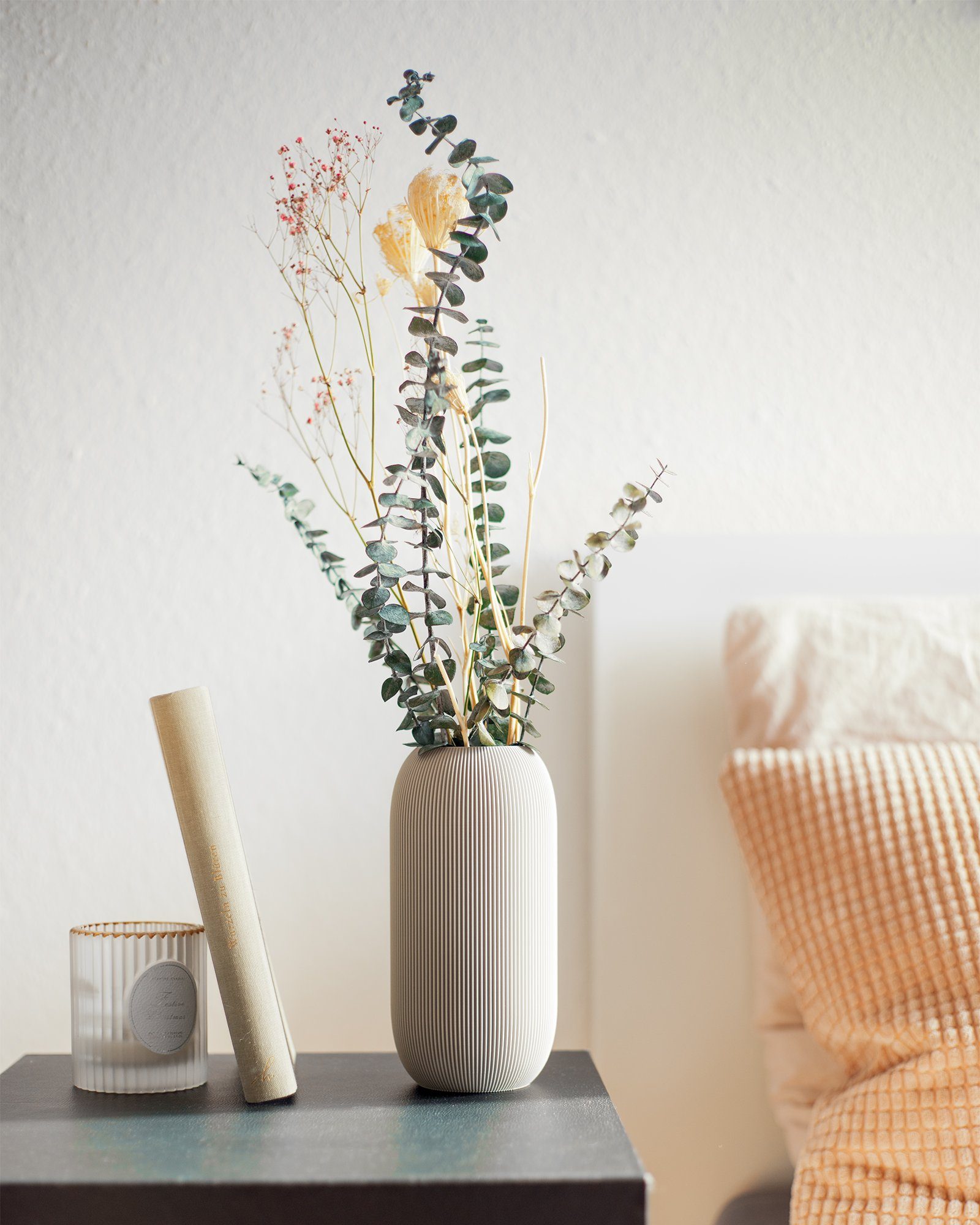 Dennismaass. Dekovase VASE PILLE, wundervolle Rillen, für Blumen aller Art, 27cm, dekorative Vase aus dem 3D Drucker