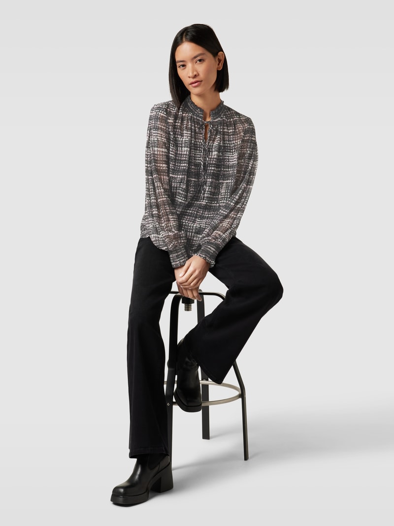Blusenshirt mit Allover-Muster in schwarz