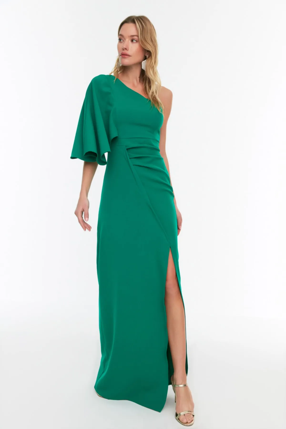 Trendyol Collection  Smaragdgrünes langes Abendkleid mit Faltendetail TPRSS20AE0049