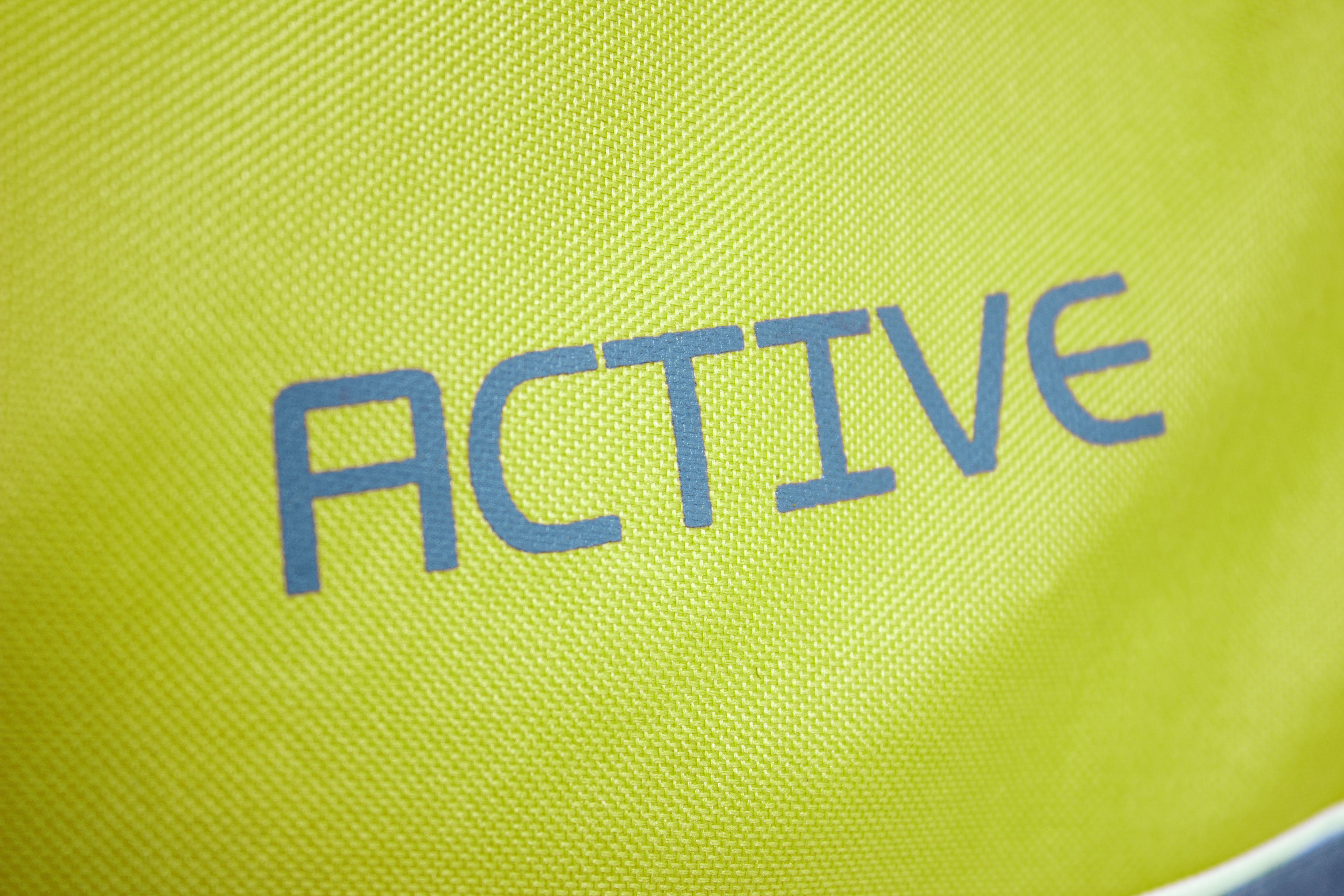 BRUBAKER Sporttasche Trainingstasche Active 30 l mit Nassfach (Reisetasche für Damen und Herren, für Sport Fitness Schwimmen Reisen), Fitnesstasche mit Bodenfach und einem Fach für Handy und Ähnliches