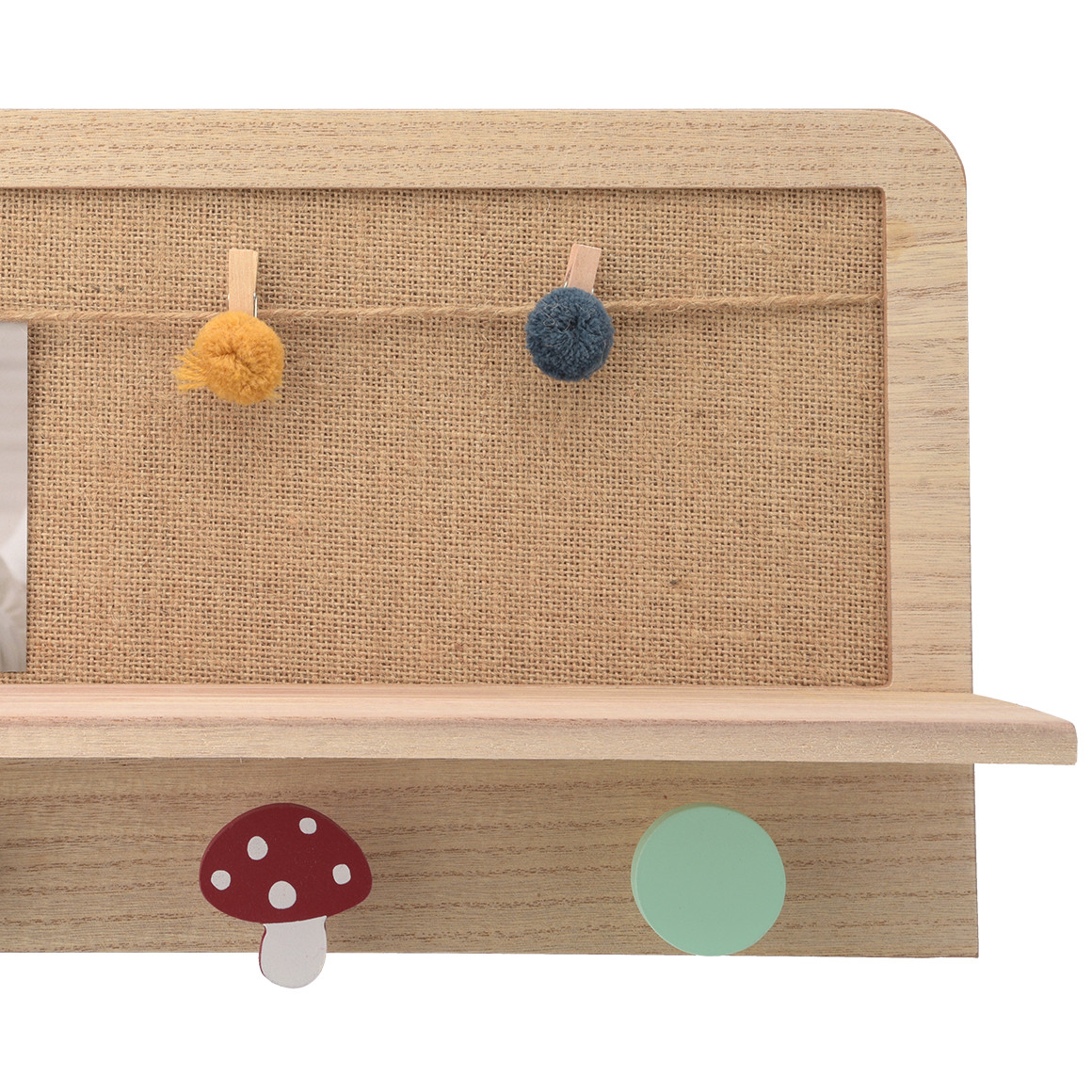 Garderobe mit Pinnwand