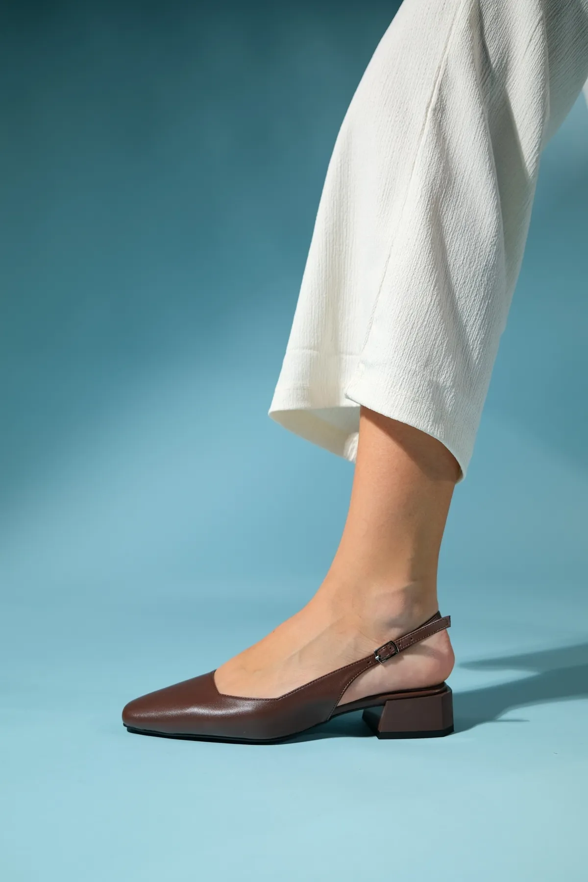 LuviShoes  STATE Damenschuhe mit Absatz in Braun