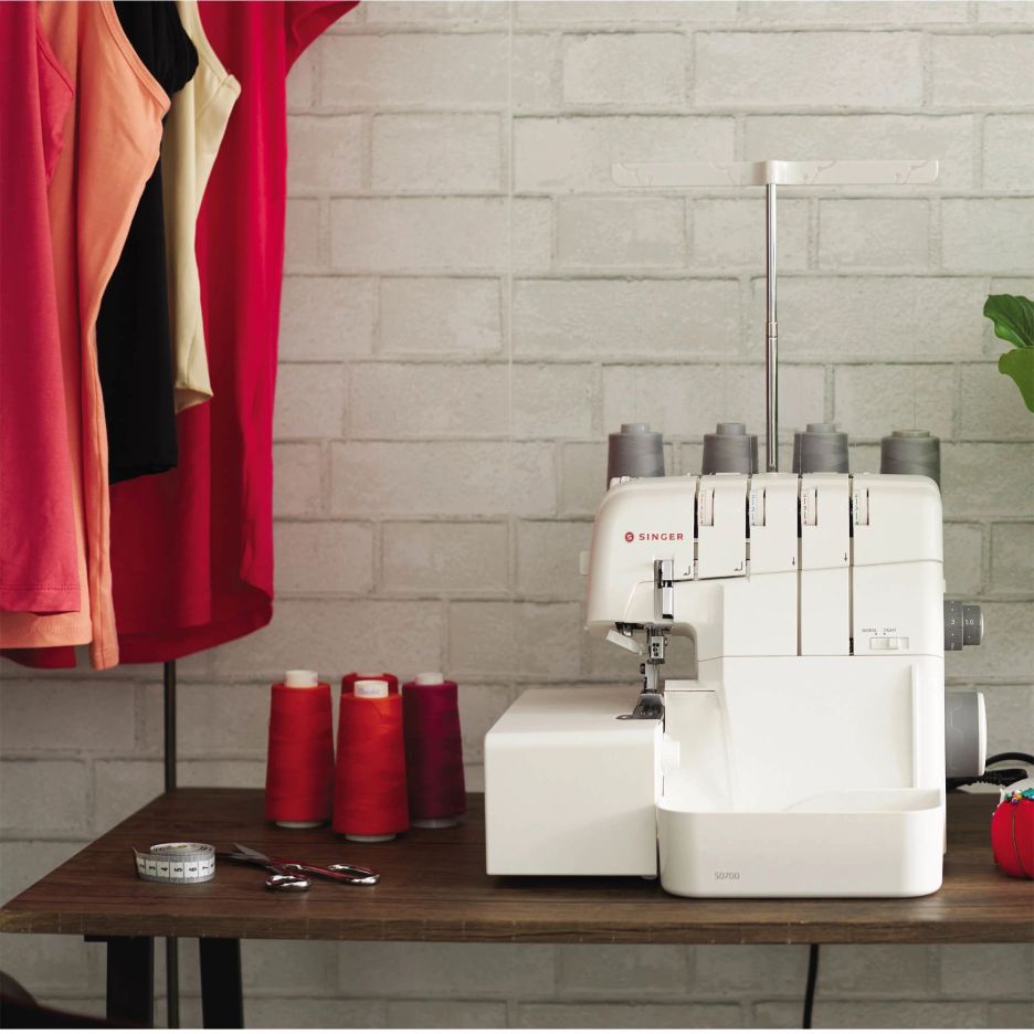 SINGER S0700 edge binding machine