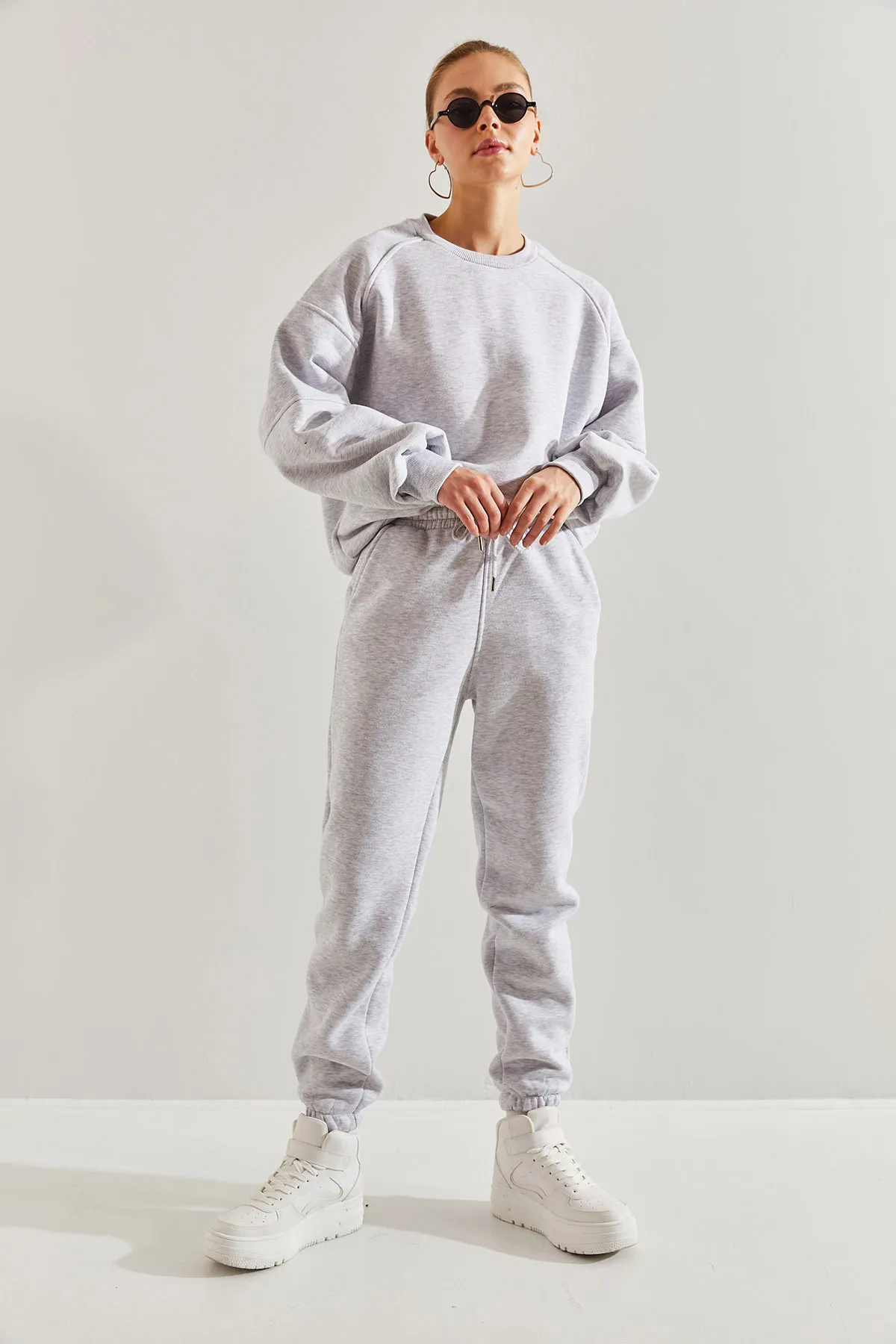 Bianco Lucci  Set aus Oberteil und Unterteil mit drei Fäden und Raglanärmeln für Damen