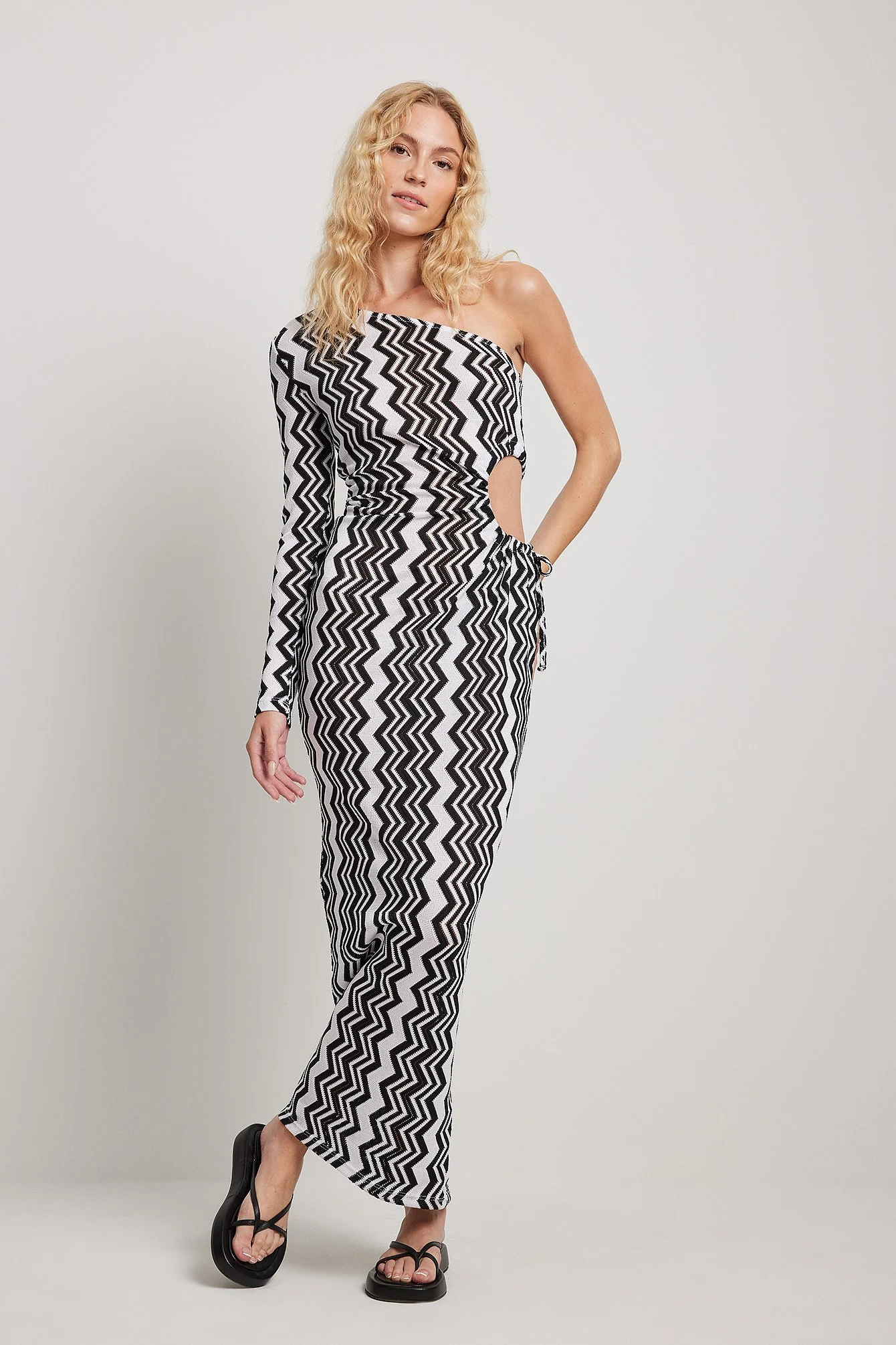 One Shoulder Cut Out Maxi Dress