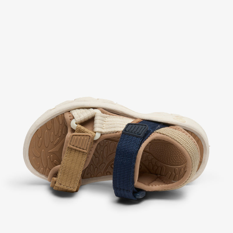 nico camel - Braun