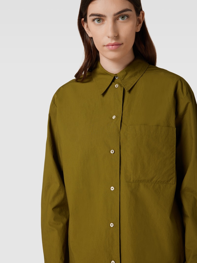 Hemdbluse mit Brusttasche in khaki