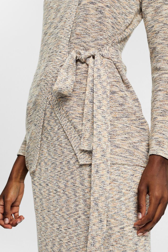 Pullover im Wickeldesign