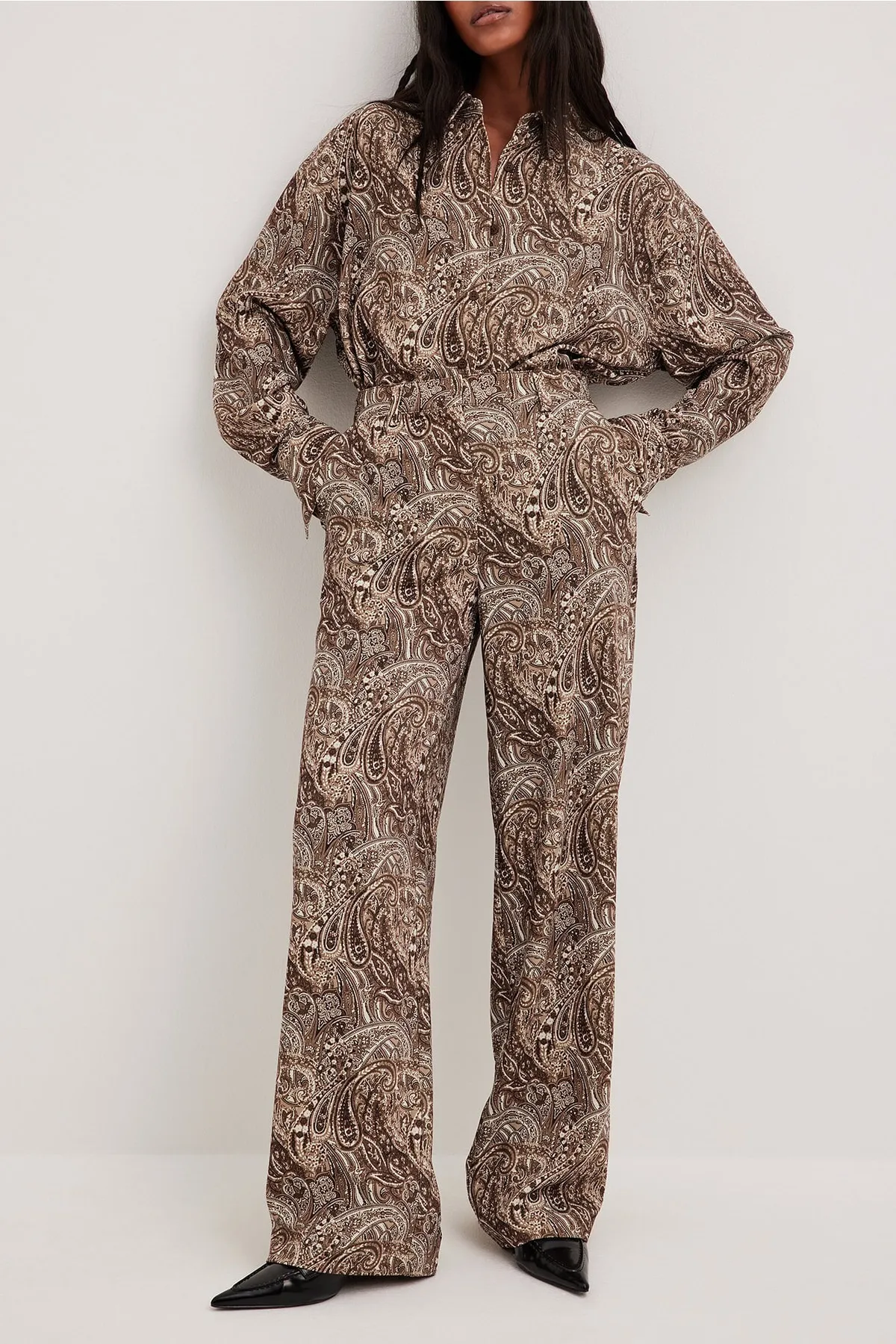 NA-KD  Fließende Hose mit hoher Taille