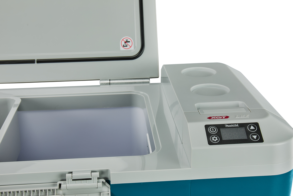 Макита CW002GZ01 18V/40V 230V Замрзивач/хладњак са функцијом грејања 50L без батерија и пуњача