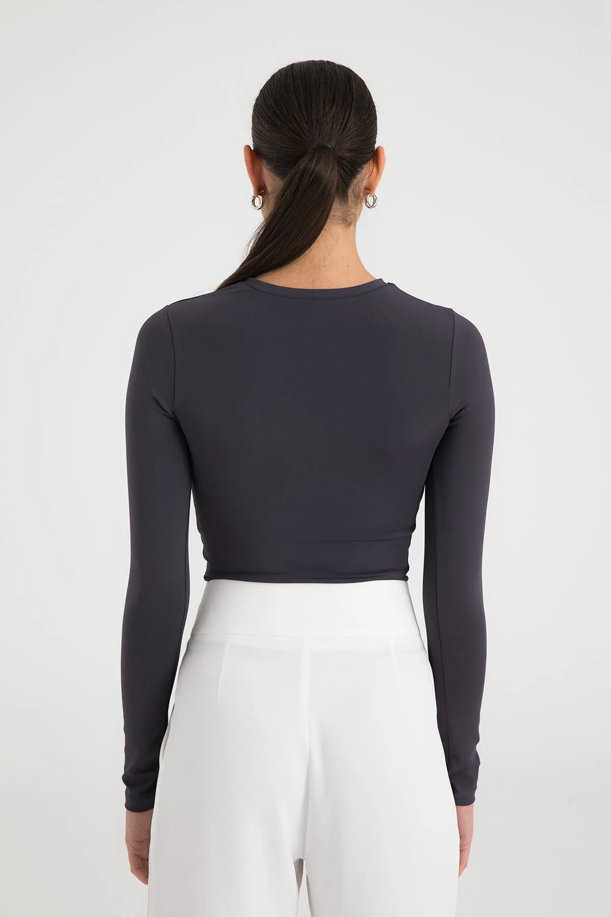 SHEISMONO  Soft-Touch-Rundhalsbluse geräuchert