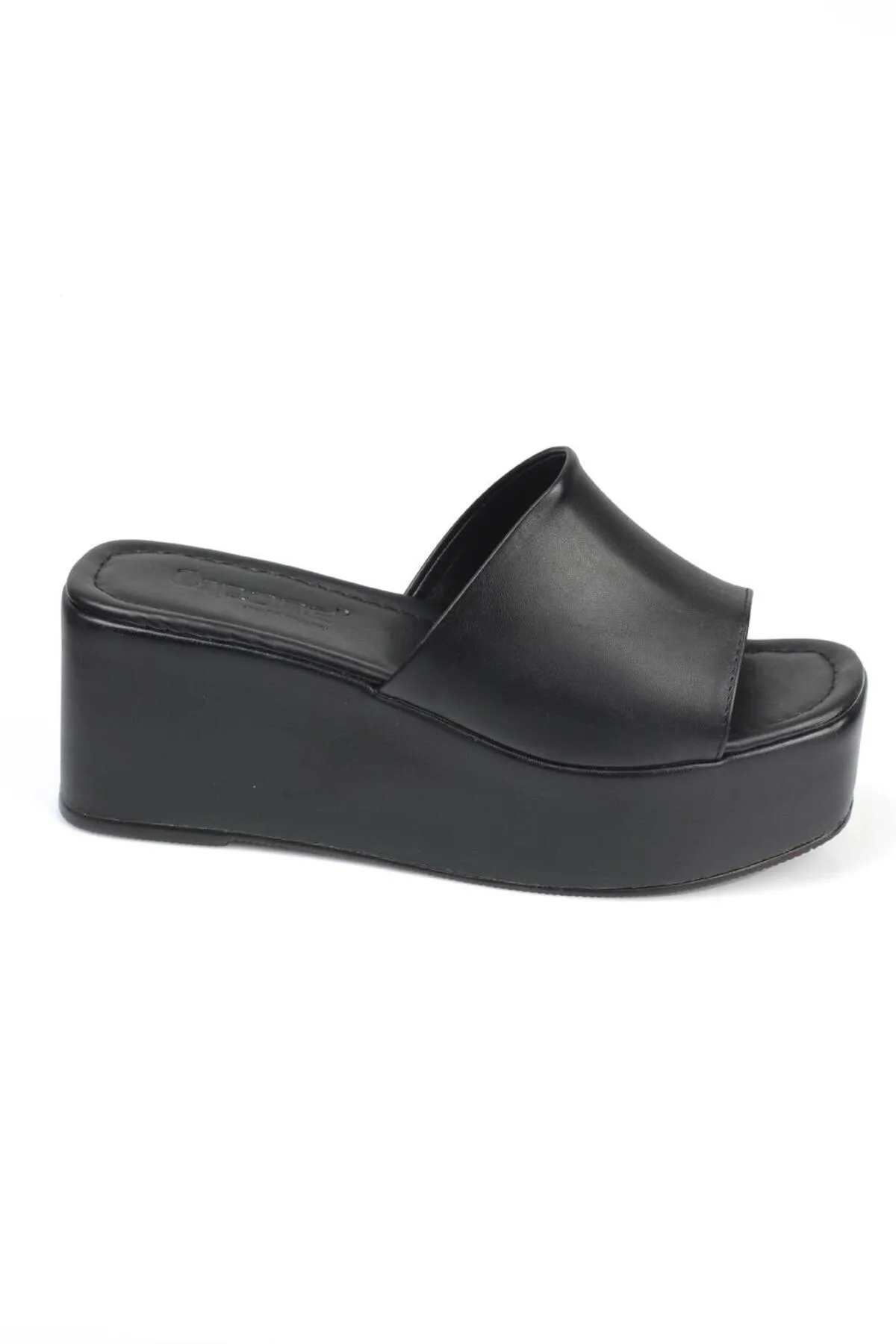 Capone Outfitters  Capone Skin Wedge Heeled Single Strap Damen-Flatform-Hausschuhe
