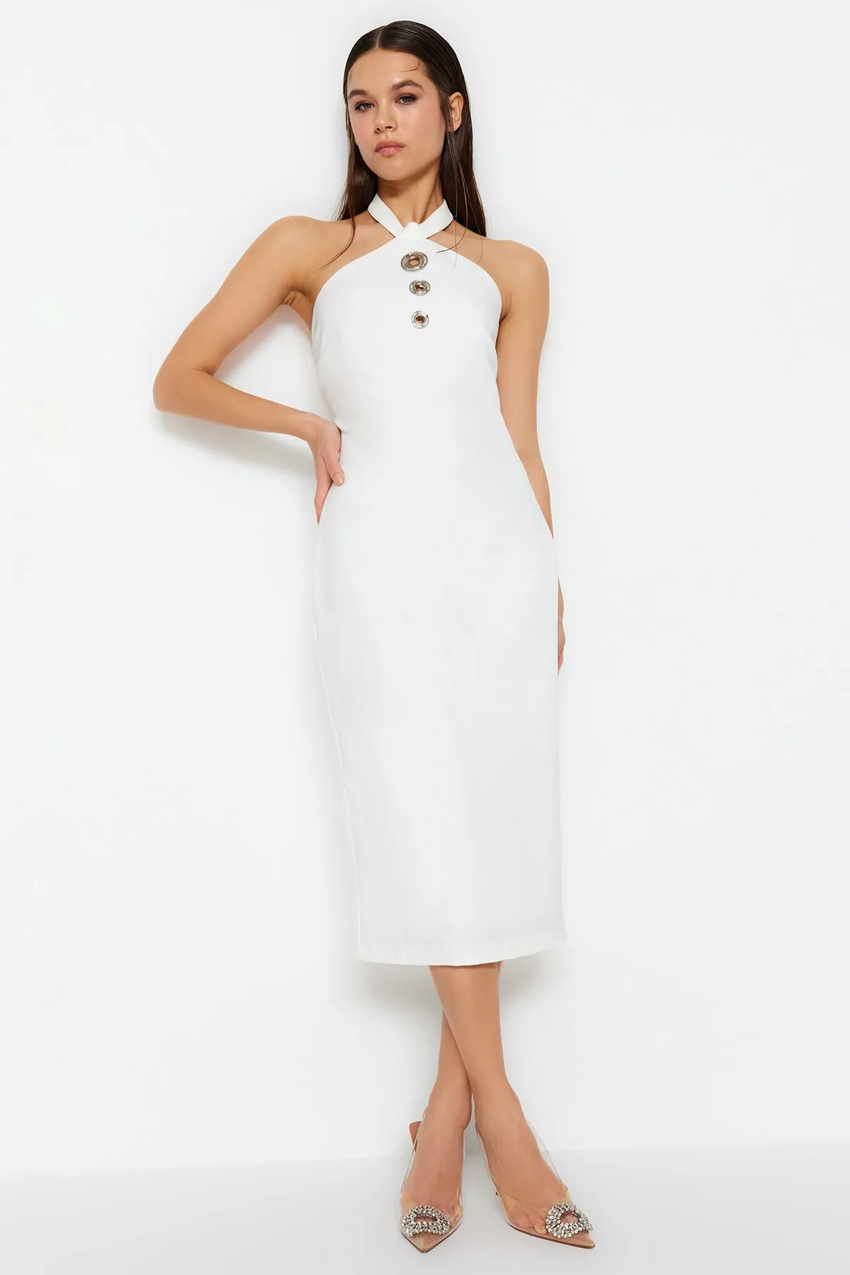 Trendyol Collection  Ecru Tailliertes, gewebtes, gefüttertes, elegantes Hochzeits-/Hochzeits-Abendkleid mit Accessoires TPRSS23EL00535