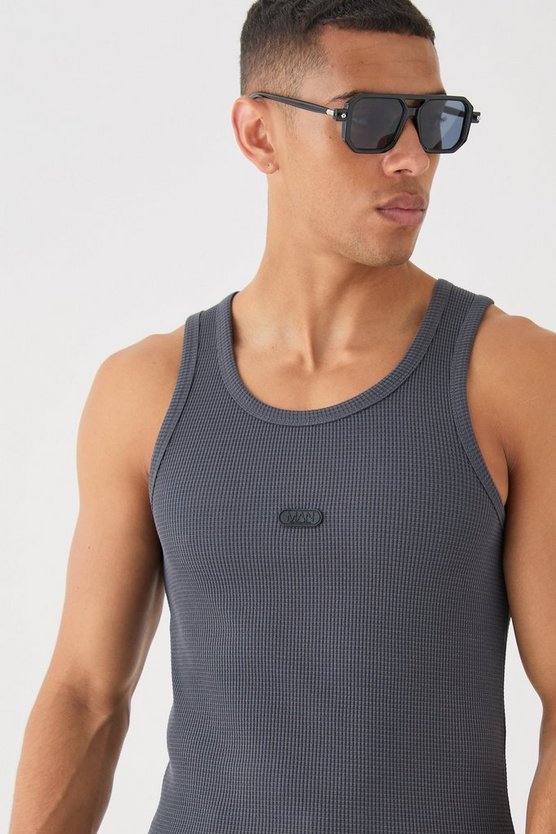 Slim-Fit Man Tanktop in Waffeloptik
