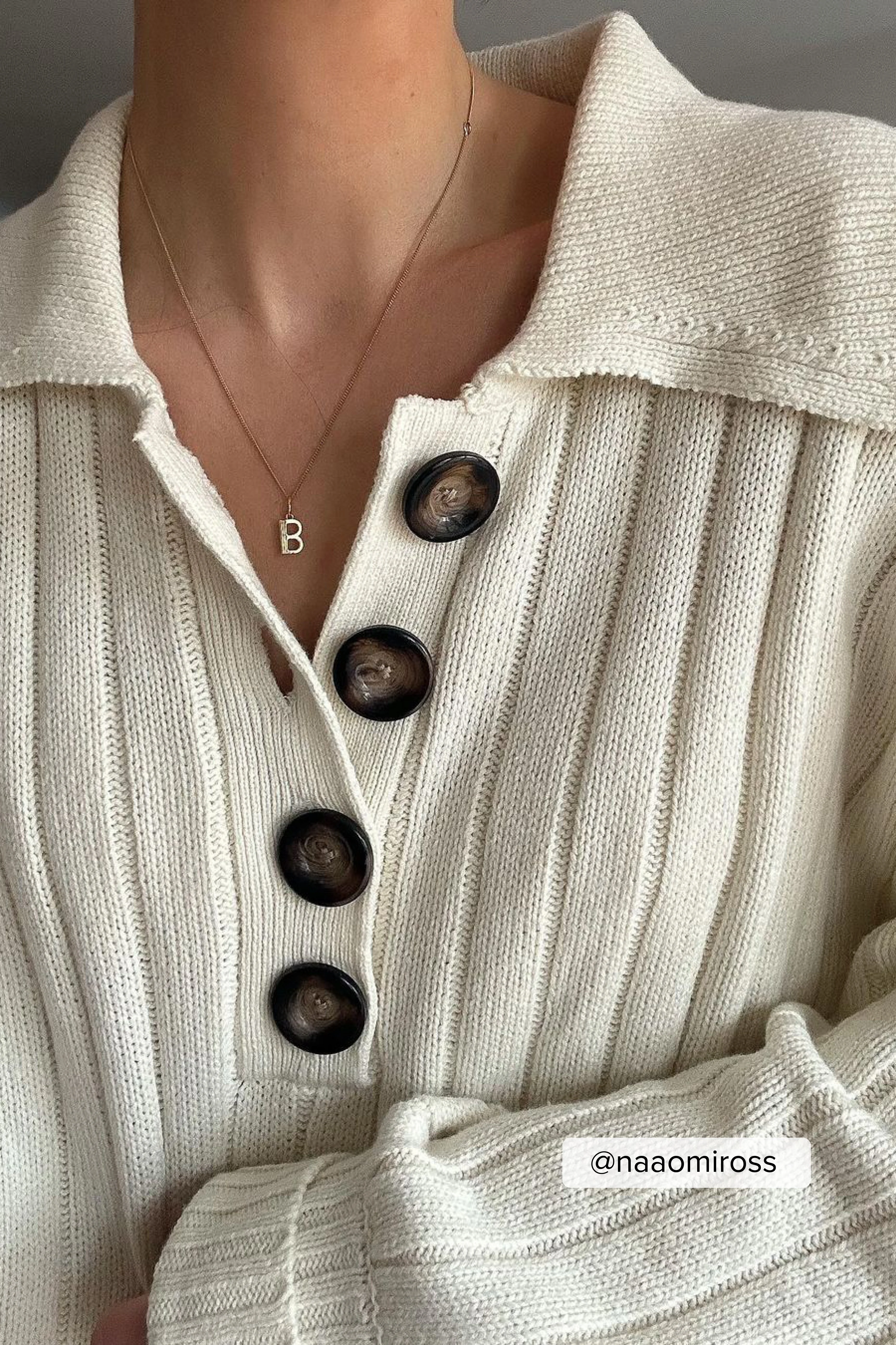 Oversized Strickpullover mit Knopfdetail