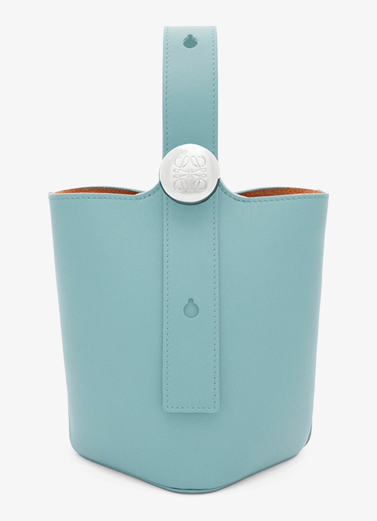 LOEWE Pebble Bucket Mini plecu soma no teļādas