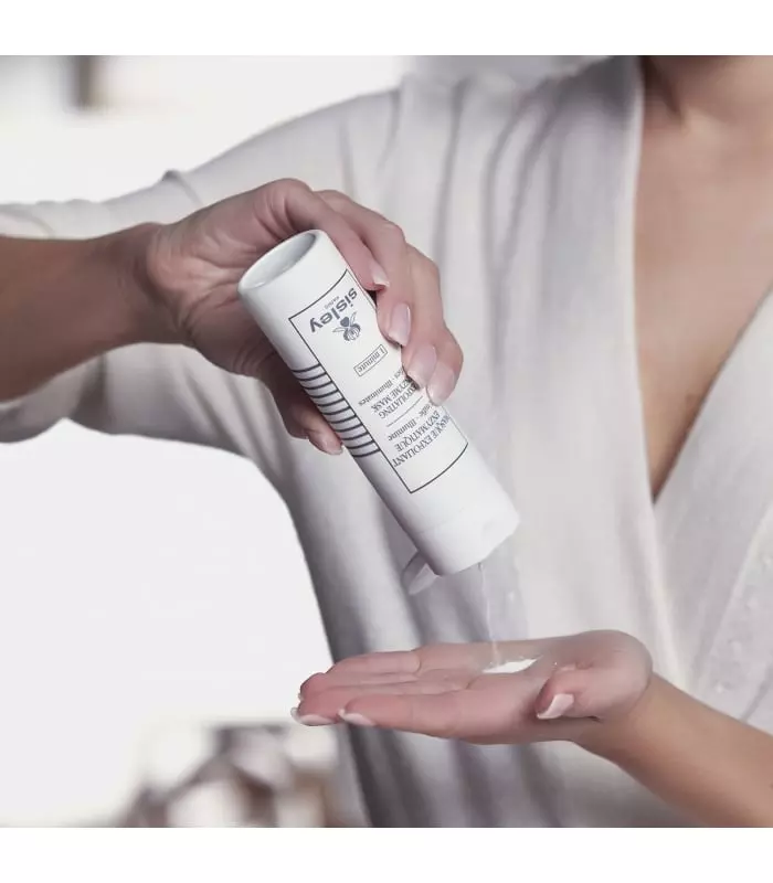 MASQUE EXFOLIANT ENZYMATIQUE Masque exfoliant préparateur unifiant et illuminant en 1 minute