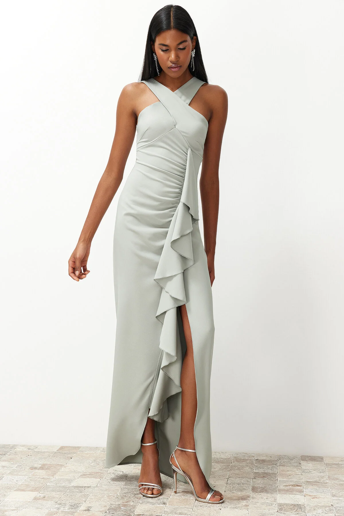 Trendyol Collection  Mintgrünes, gewebtes langes Abendkleid mit Rüschen TPRSS24AE00091