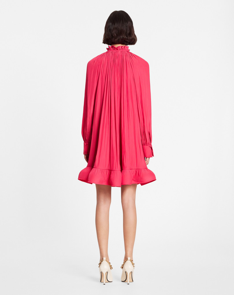 ROBE COURTE MANCHES LONGUES AVEC VOLANTS EN CHARMEUSE