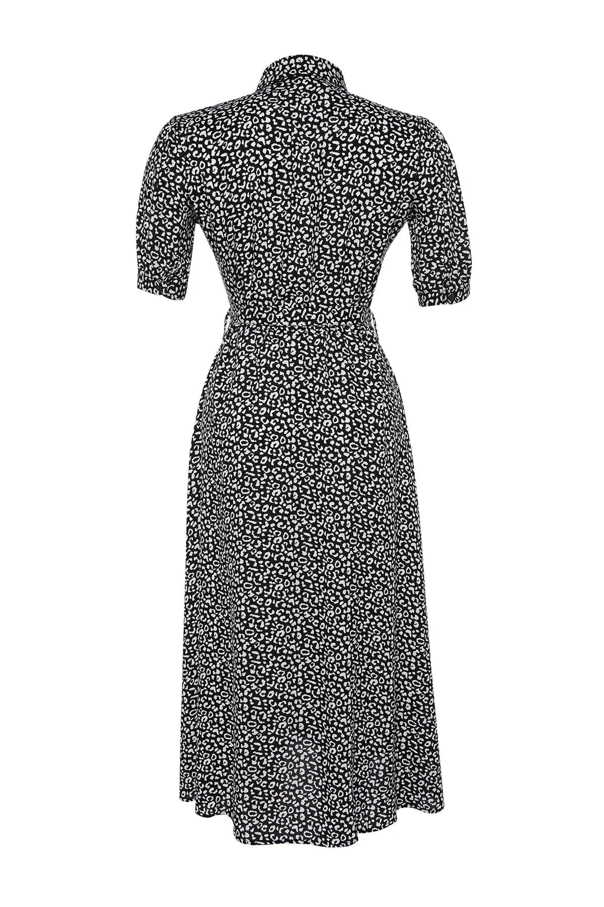 Trendyol Curve  Schwarzes, gemustertes, gewebtes Hemdblusenkleid mit Knöpfen vorne TBBSS22EL1607