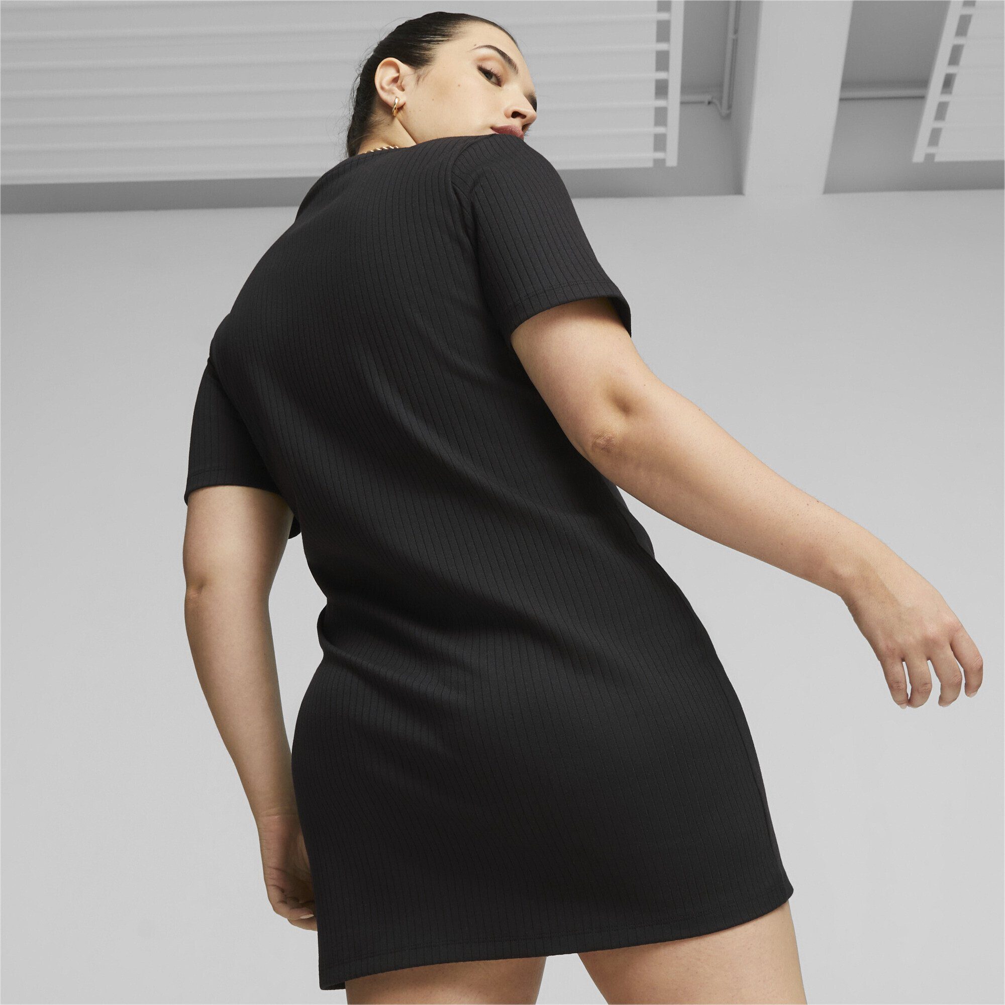 PUMA Sweatkleid Classics Kleid Damen