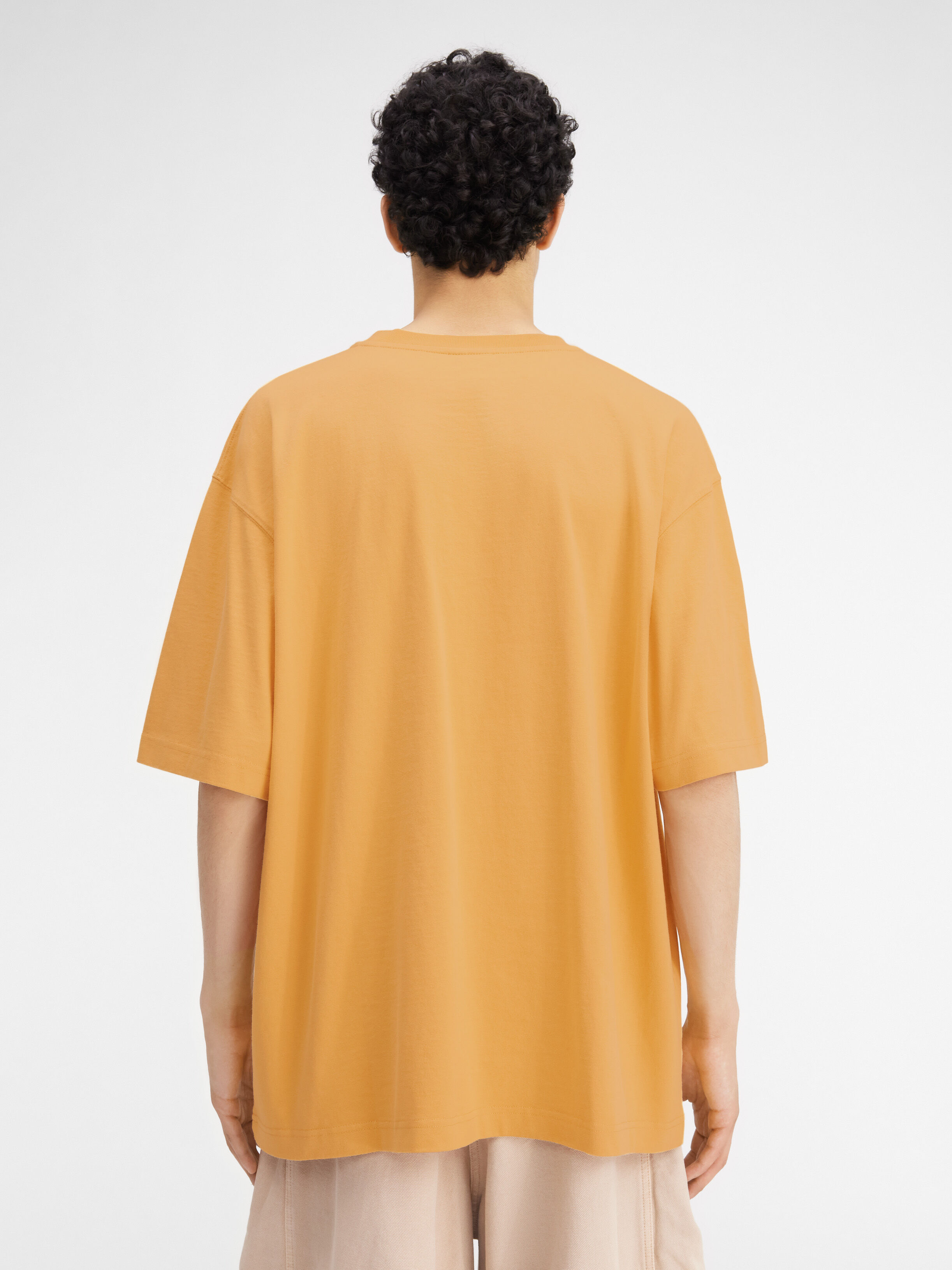 Le t-shirt Raphia