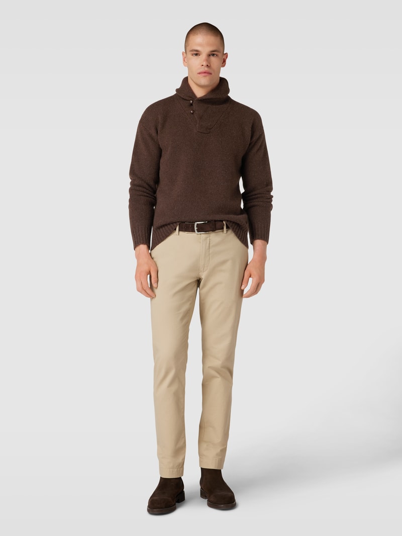 Strickpullover mit überschnittenen Schultern in camel meliert