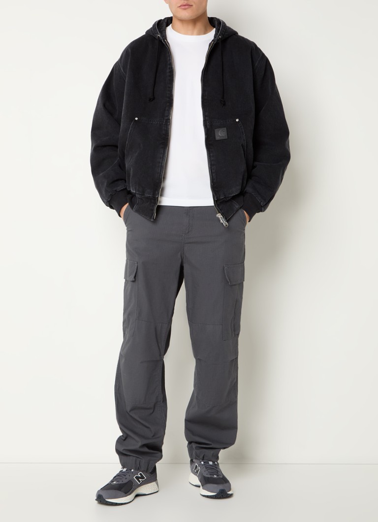 Kurtka jeansowa Carhartt WIP OG Active z organicznej bawełny z kieszeniami bocznymi.