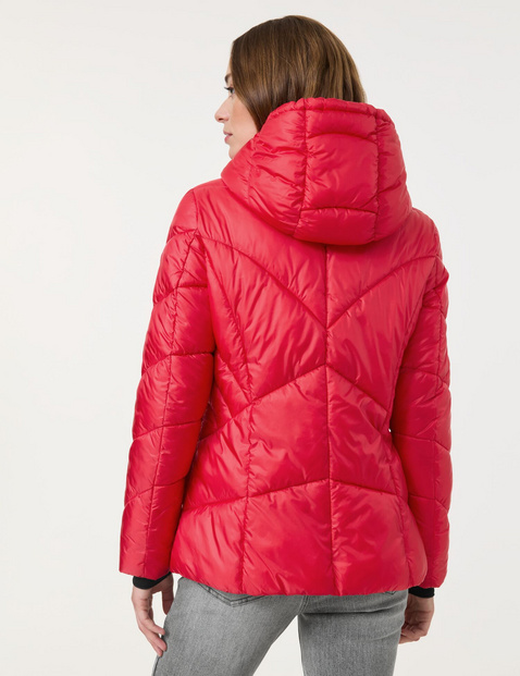 Taillierte Steppjacke mit Kapuze