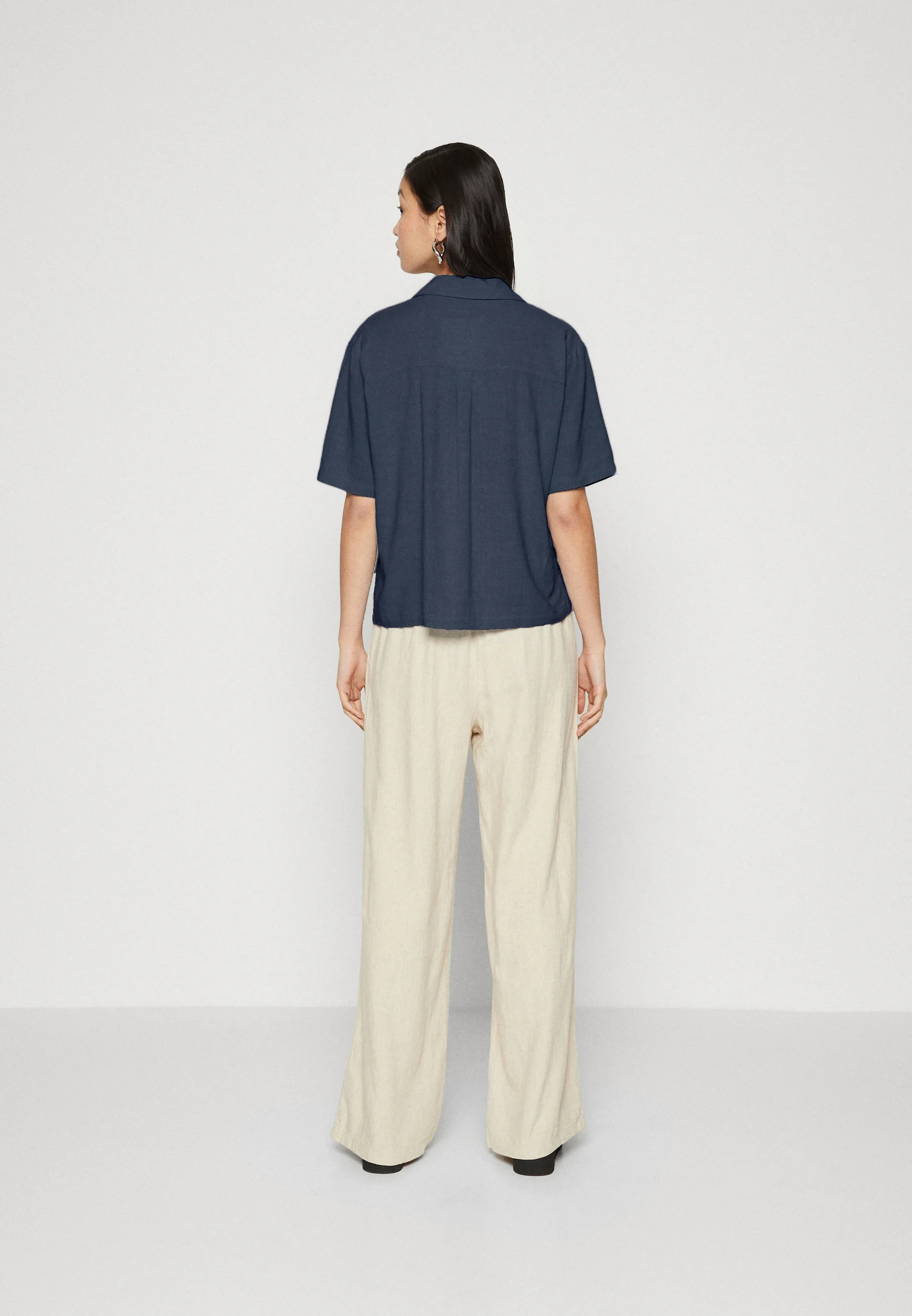 JDY JDYSILAS CAMISA 2/4 SUELTA - Camisa