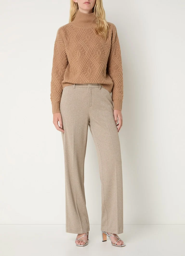 Pantaloni Rosner Mara cu croială dreaptă, talie înaltă, inserții din lurex și buzunare laterale.