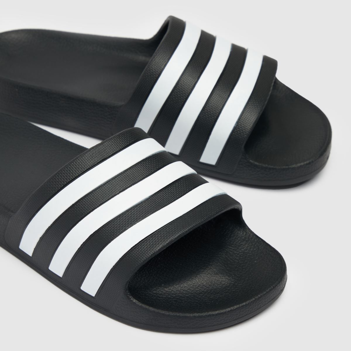 adidas adilette aqua szandál fekete színben
