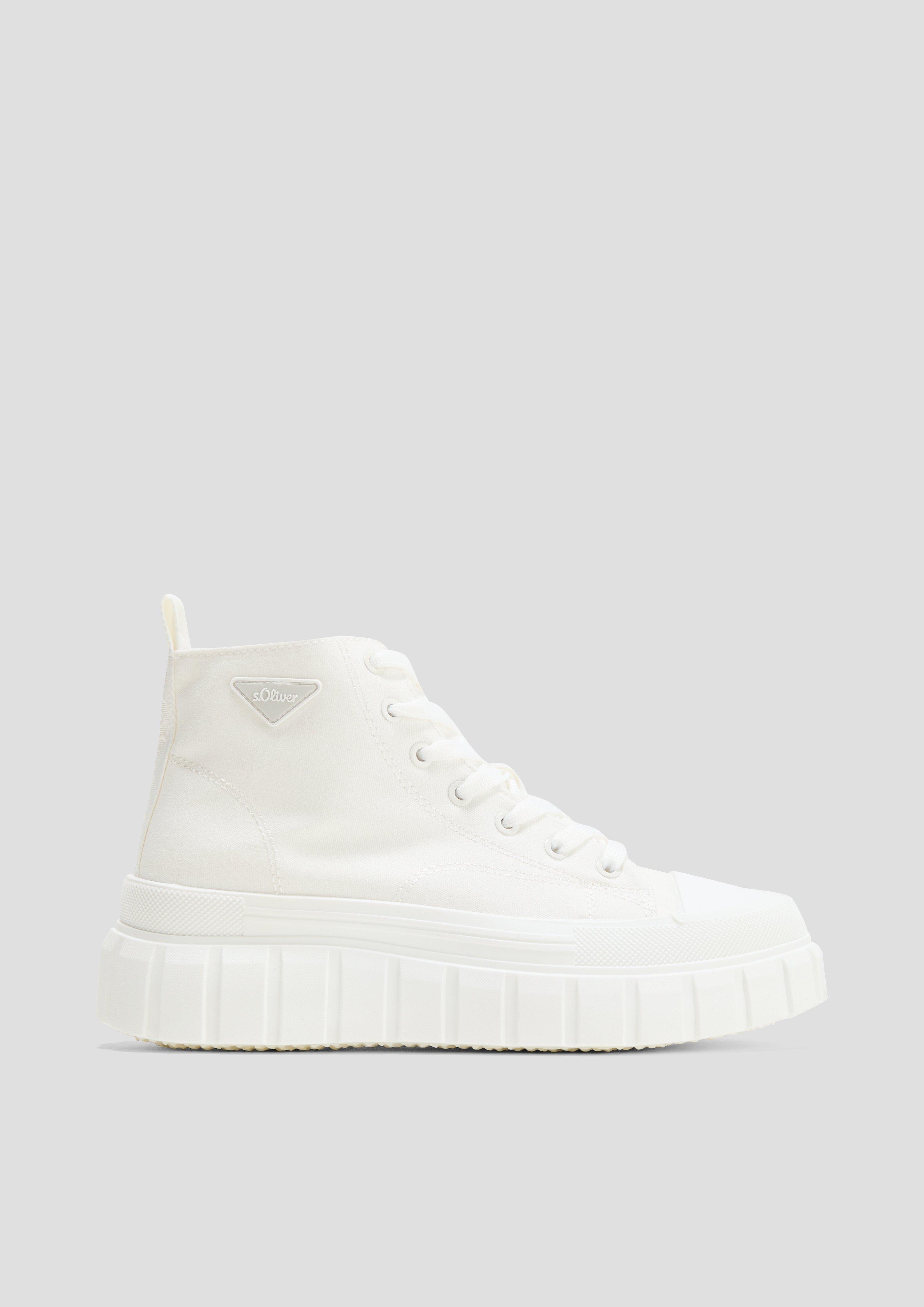 Sneaker mit leichter Plateau-Sohle  6008856-100
