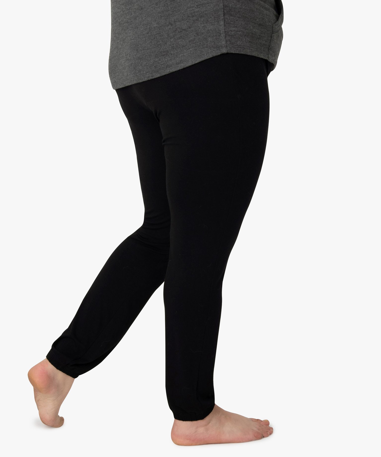 Pantalon de pyjama femme grande taille resserré dans le bas noir | GEMO