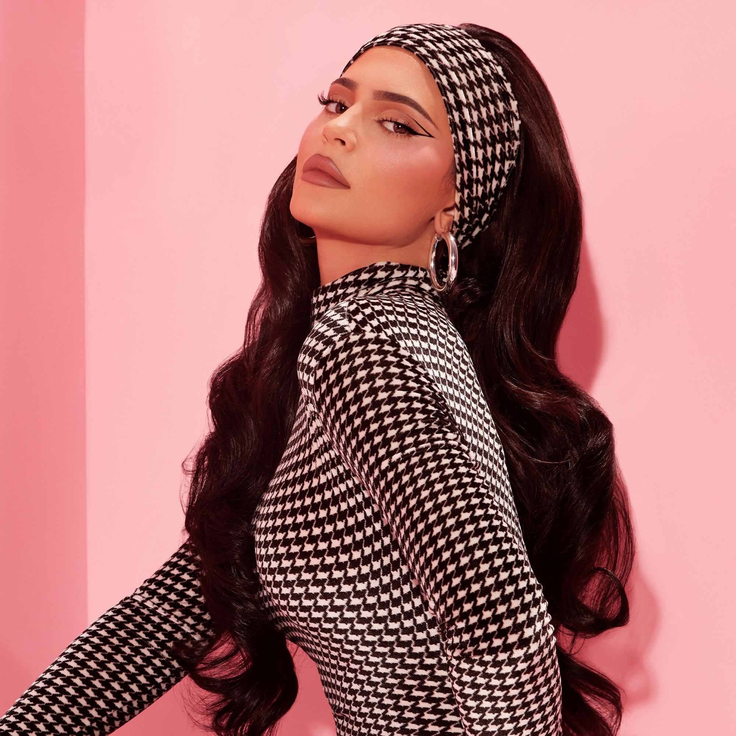 KYLIE COSMETICS Kyliner folyékony toll