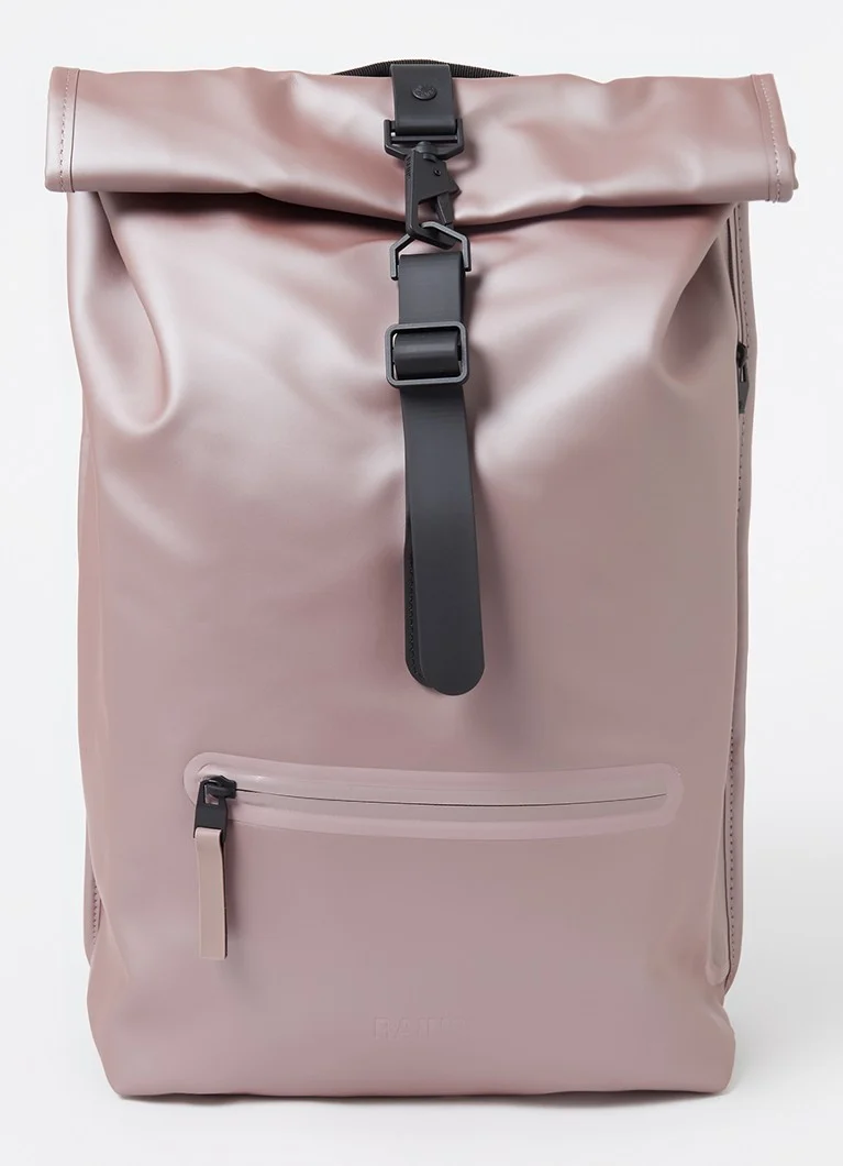 Mochila Rains Rolltop W3 com compartimento para laptop de 16 polegadas e revestimento repelente à água.