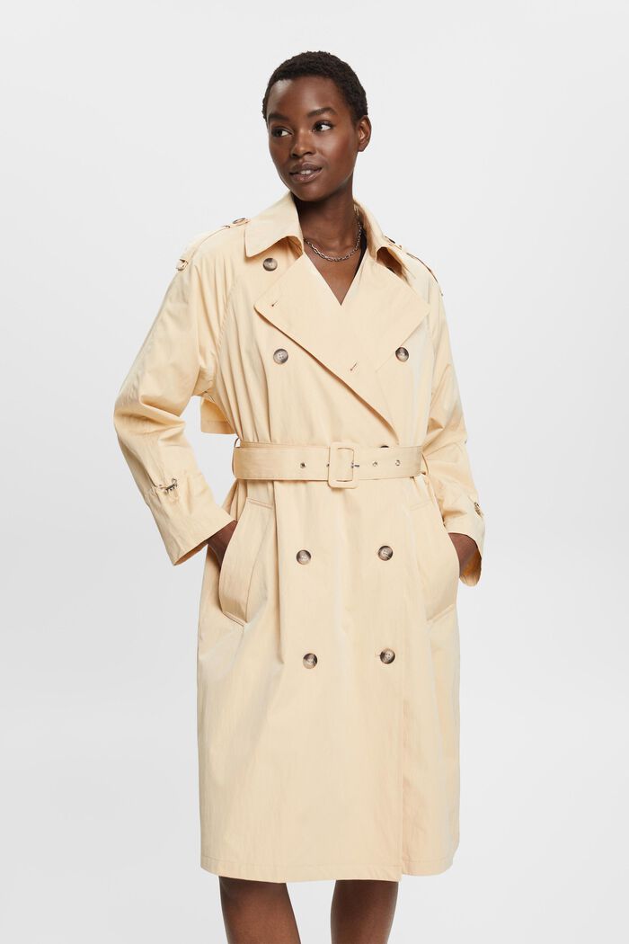 Doppelreihiger Trenchcoat mit Gürtel