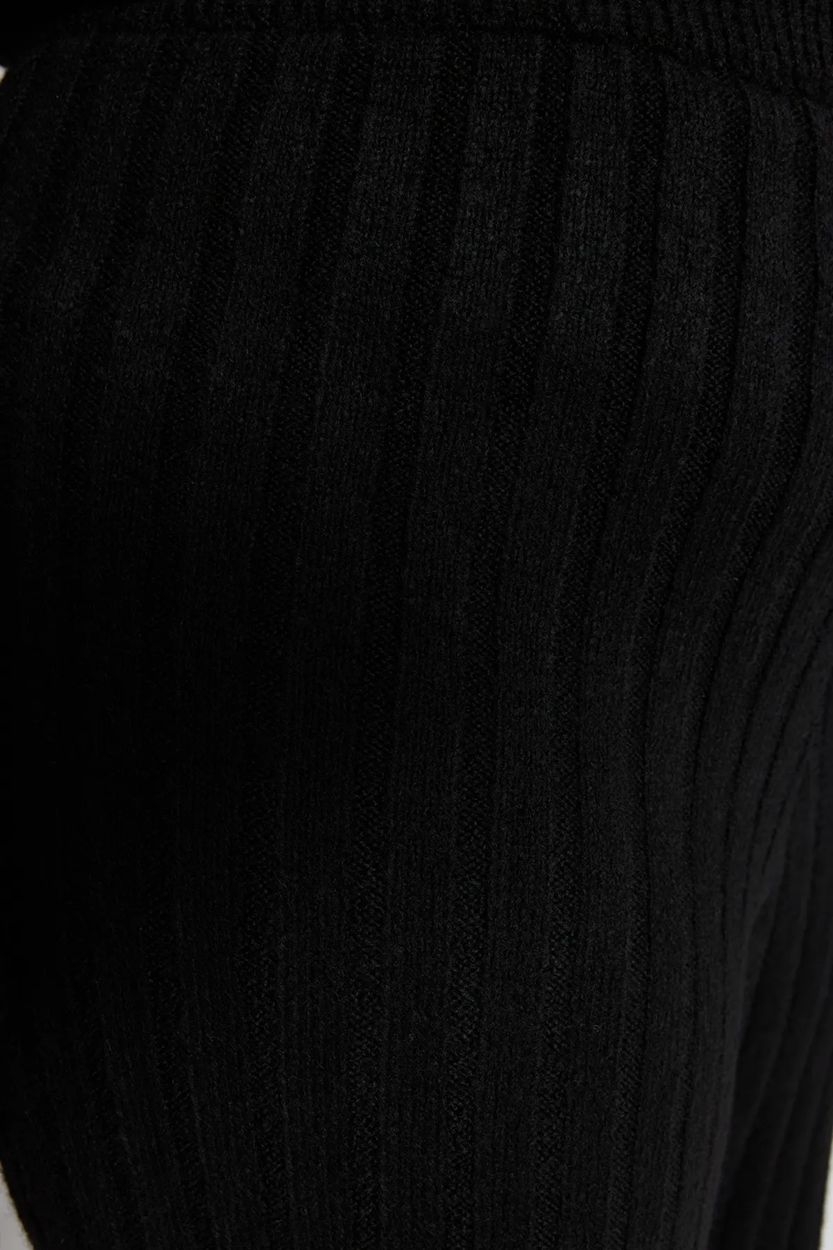 Trendyol Curve  Schwarzes Strickoberteil-Set aus Kordelzug TBBAW24CP00012