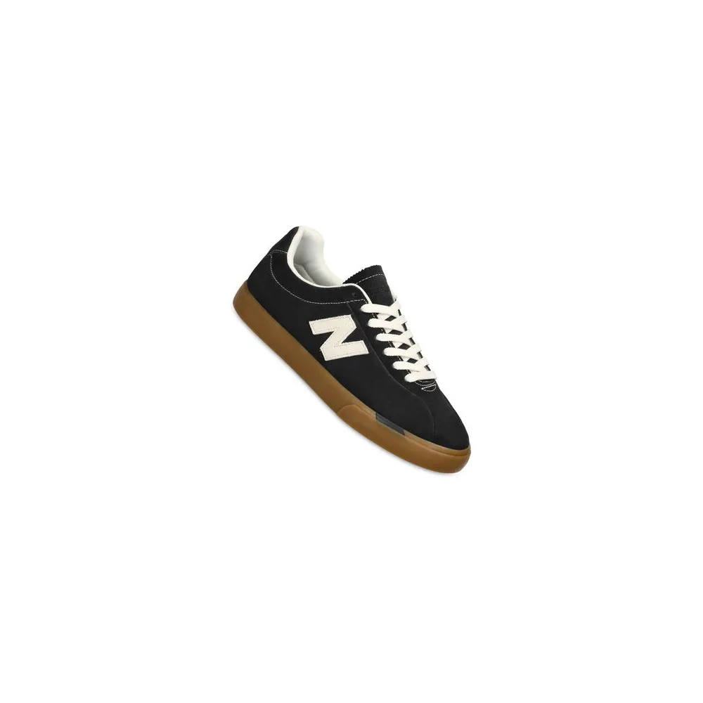 New Balance Numeric 22 NM22BGW / schwarz