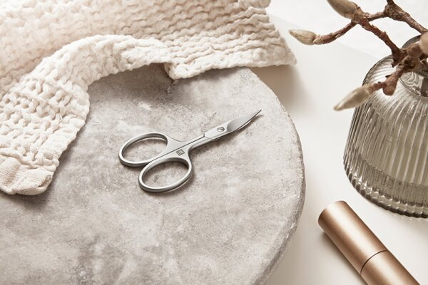 ZWILLING Beauty Premium Nagel- und Hautschere - silver Nagelschere