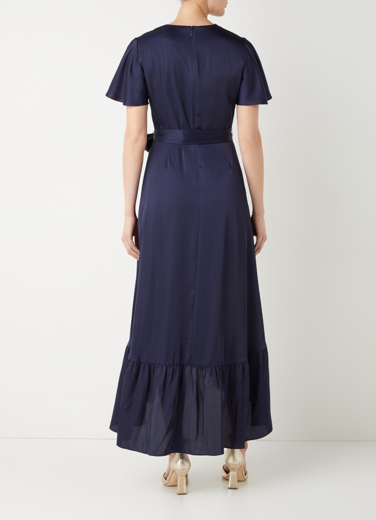 Vestido longo envelope Nancie de cetim da Phase Eight com cinto para amarrar.